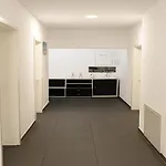 Lisa Zimmer Zentral Guenstig